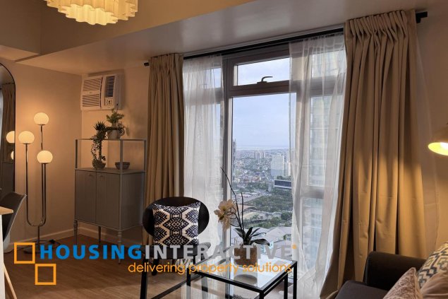 fully furnished big studio unit for lease in park triangle residences