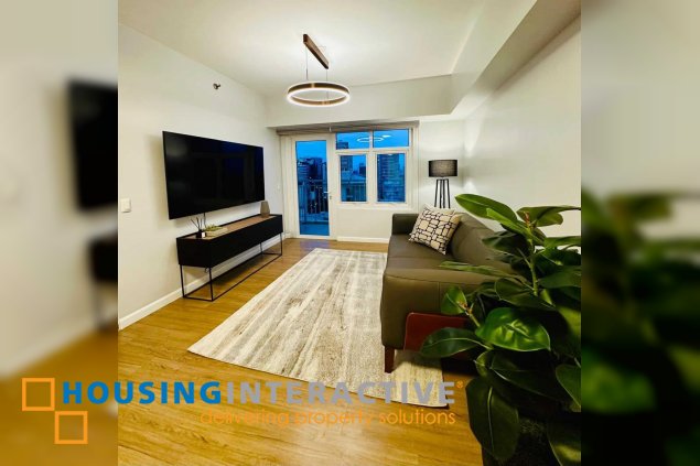 fully renovated 1br unit for rent in meranti tower, two serendra