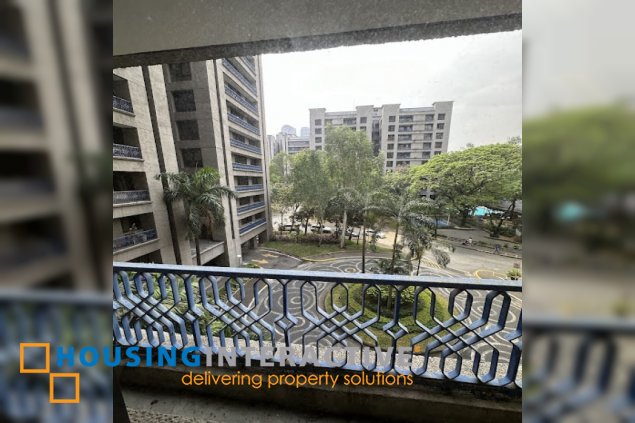 3 bedroom unit in the alexandra condominium, pasig city for sale