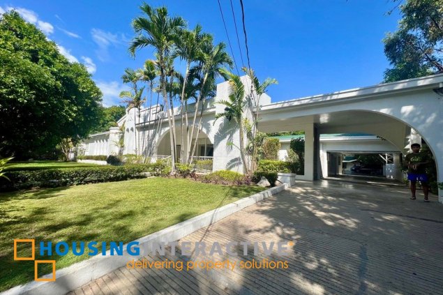 old bungalow house for sale in south forbes park