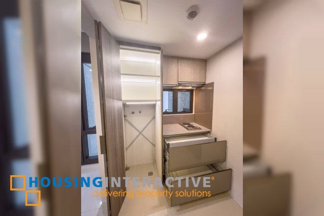 fully furnished 1br unit for sale in greenbelt hamilton