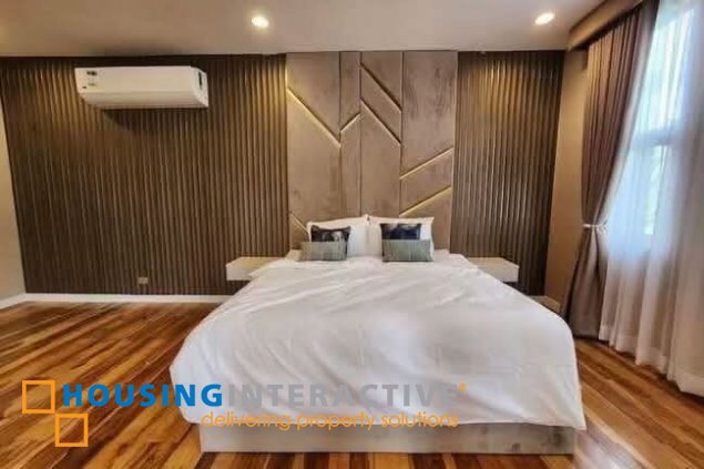 portofino heights luxury home w/ pool for sale