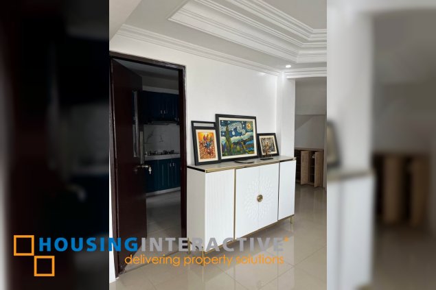 fully furnished 4br unit with parking for sale in kingswood condominium