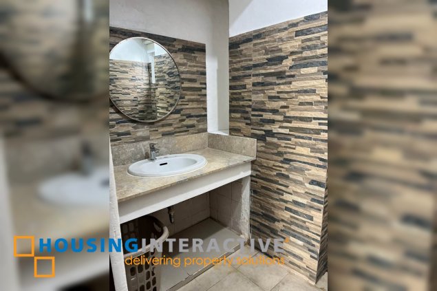 fully furnished 4br unit with parking for sale in kingswood condominium