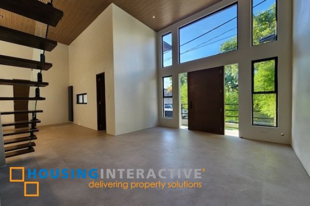 modern design house for sale in bf west executive village