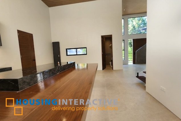 modern design house for sale in bf west executive village