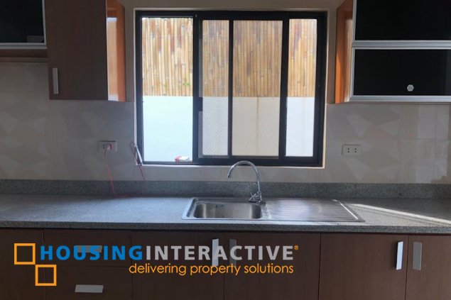 for lease 5br house in merville park