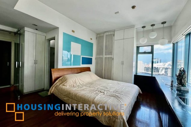 furnished 2br unit with parking for sale in one legaspi park