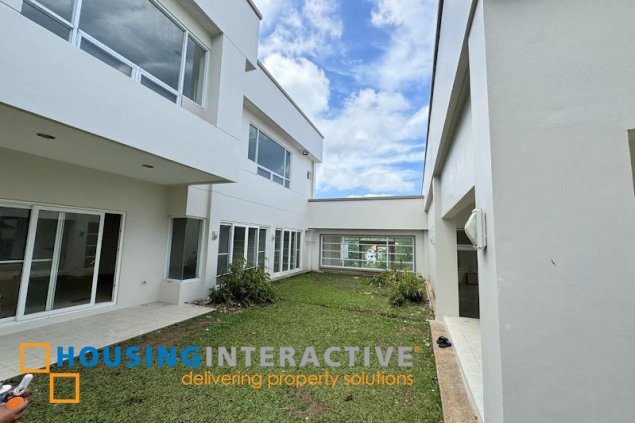 for sale 5br house in tagaytay southridge