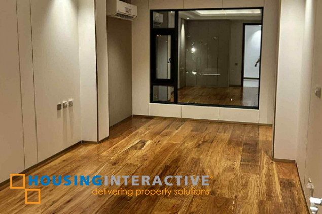 for sale high end luxury home in marina palm coast village