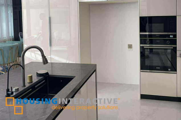 for sale high end luxury home in marina palm coast village