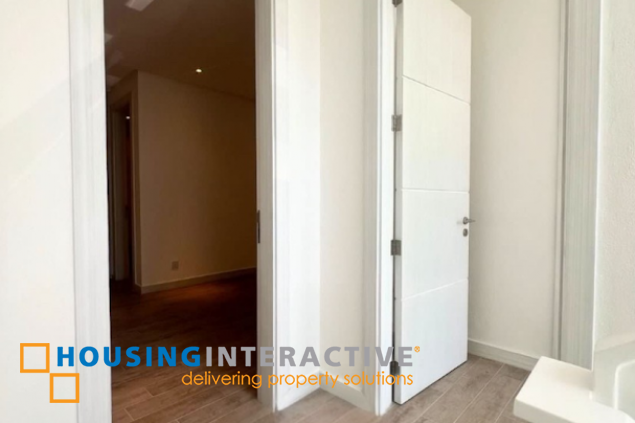 for sale 2 storey townhouse at m residences, acacia estates