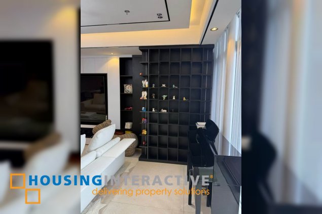 furnished 3br unit with parking for sale in east gallery place