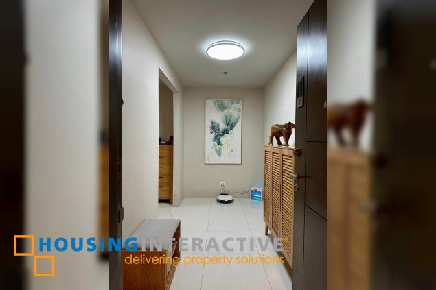 for rent 2br unit in uptown ritz residences