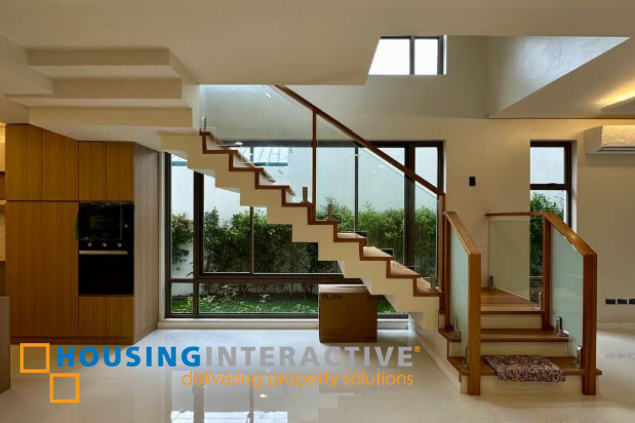 for sale 5br brand new house in bf homes