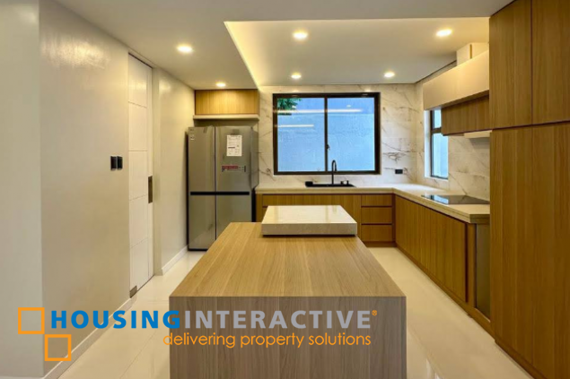 for sale 5br brand new house in bf homes