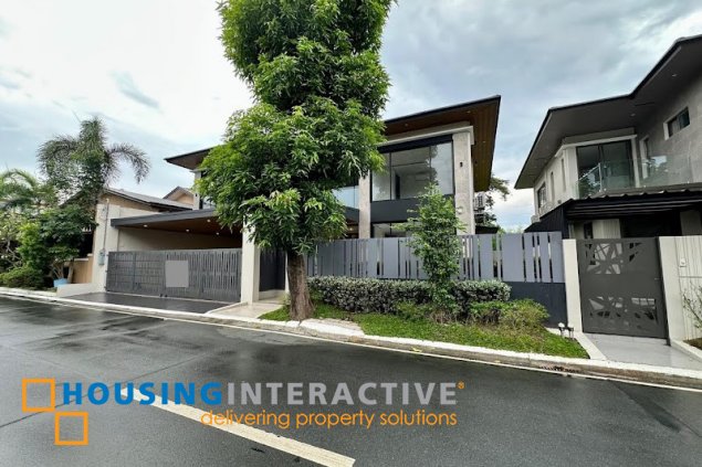 for sale 5br brand new house with home lift in bf homes