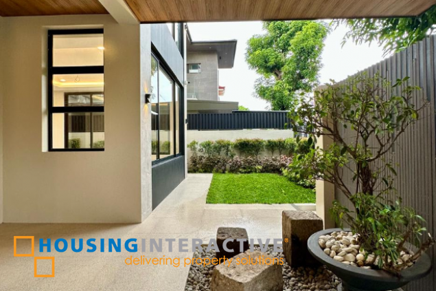 for sale 5br brand new house with home lift in bf homes