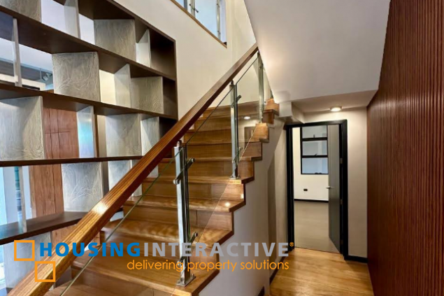 for sale 5br brand new house with home lift in bf homes