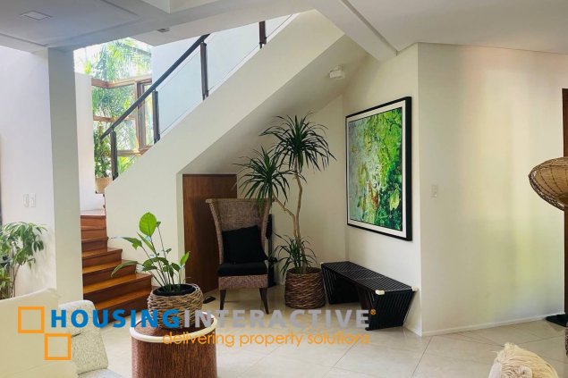 5br house with swimming pool for sale/rent in ayala alabang