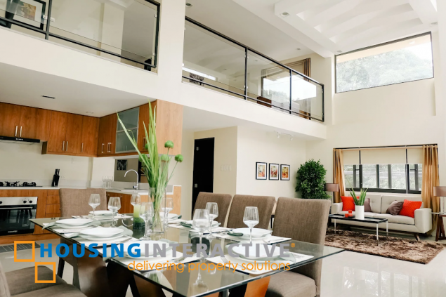 townhouse with roof deck and elevator for sale in one mariposa