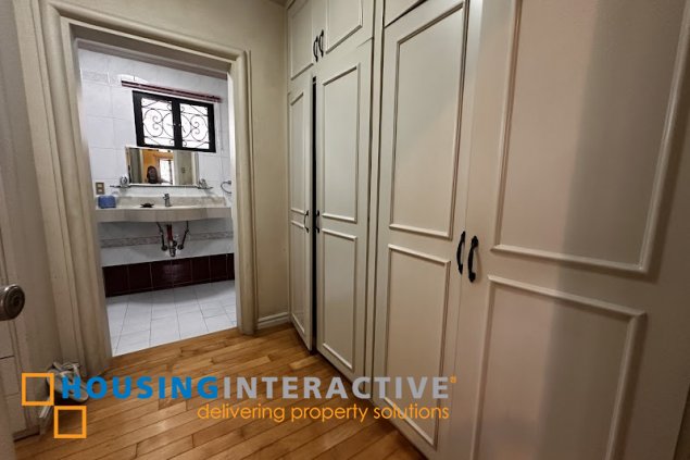 for sale 4br house and lot in multinational ave