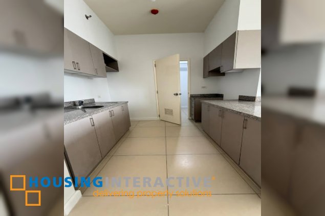 bare unit type 3br with parking for lease in 53 benitez