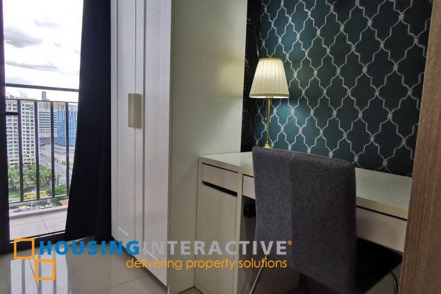 shore 2 tower 2 residences – 1br with balcony