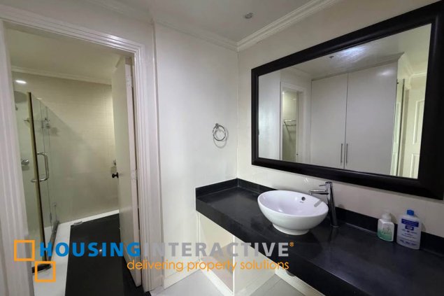 for lease / rent: 1-bedroom condo unit with parking