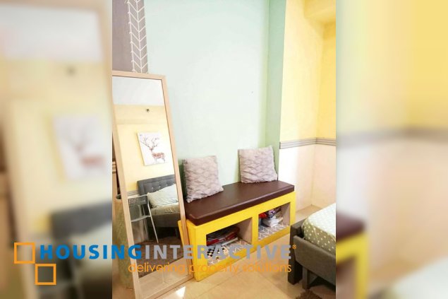 1br unit with balcony for sale in shore residences