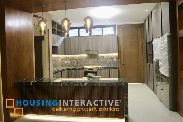 2-storey house for sale in ayala alabang