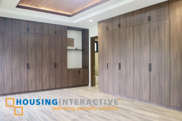 2-storey house for sale in ayala alabang