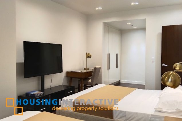 for lease 3br unit in the suites