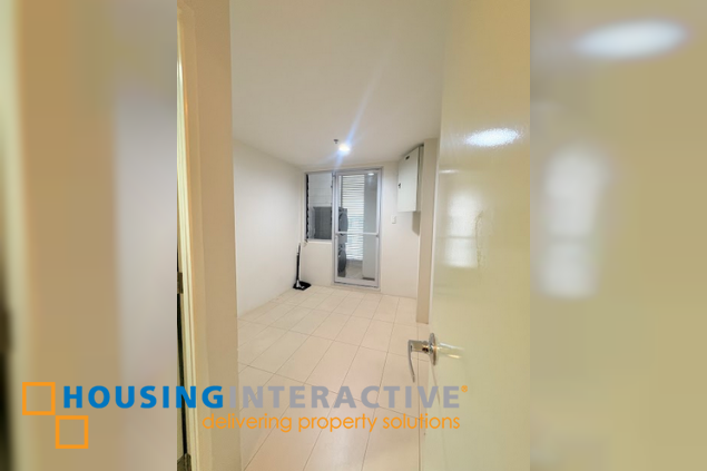 4br penthouse unit with parking for lease in proscenium at rockwell