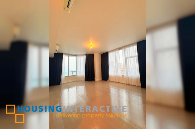 4br penthouse unit with parking for lease in proscenium at rockwell