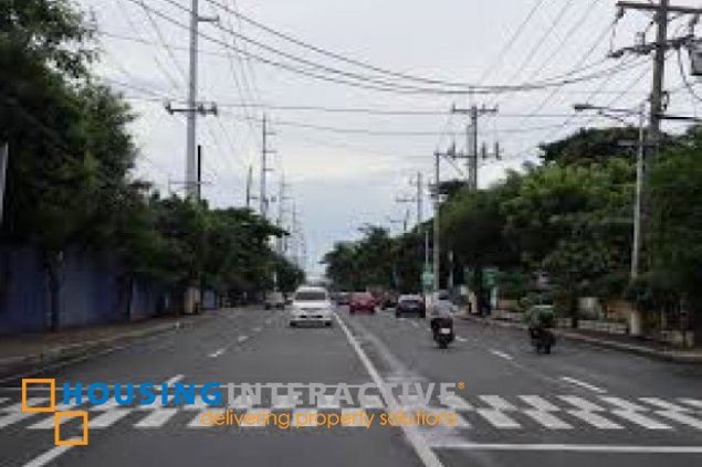 for sale residential building with 24 studio units in las piñas city