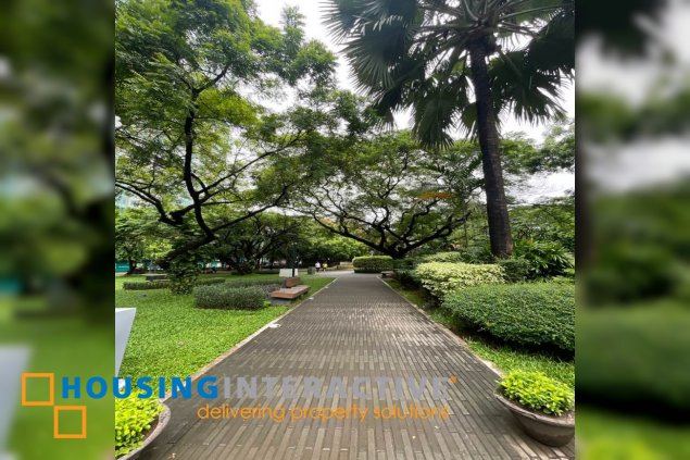 3br bi-level penthouse unit for sale in makati