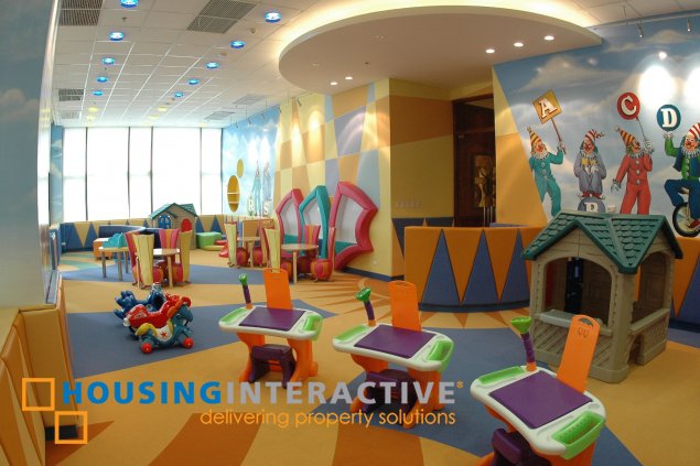 3br unit with den for sale in the shang grand tower