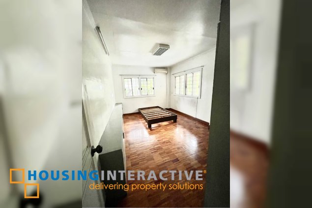 2-storey house for rent in valle verde 1
