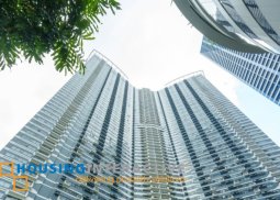 1br unit for sale in the rise makati