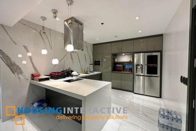 fully upgraded and furnished 3 bedroom unit in two maridien for sale