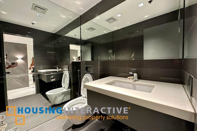 fully upgraded and furnished 3 bedroom unit in two maridien for sale