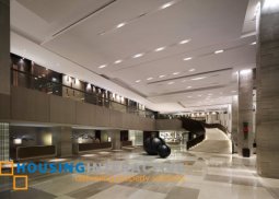 3br unit with 5 parking slots for sale in fraser place