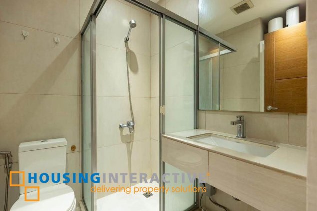 3br tastefully designed icon plaza for rent