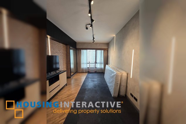 new in the market: fully renovated 2br + den at joya tower, rockwell makati