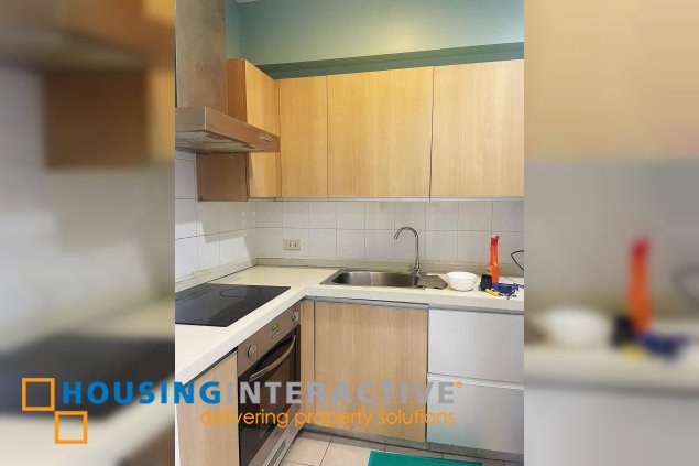 fully furnished 2br unit with balcony and parking for lease in south of market