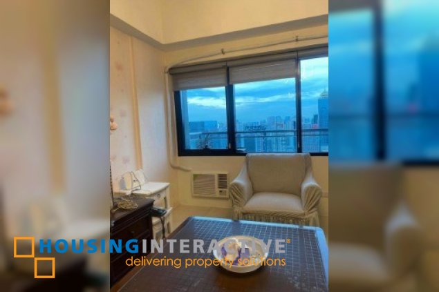 furnished 2br unit with parking for lease in icon plaza