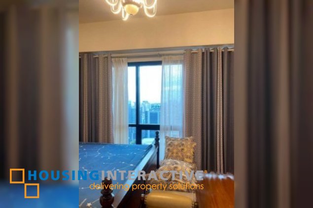 furnished 2br unit with parking for lease in icon plaza