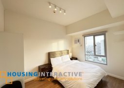 furnished 1br unit with balcony for lease in the vantage