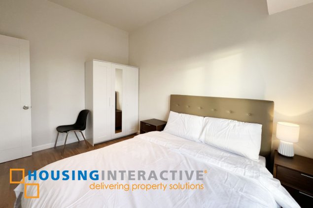 furnished 1br unit with balcony for lease in the vantage